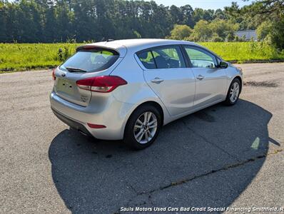 2016 Kia Forte5 LX - Photo 5 - Smithfield, NC 27577