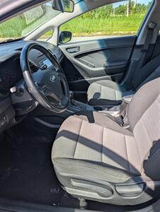 2016 Kia Forte5 LX - Photo 13 - Smithfield, NC 27577