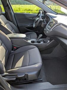 2023 Chevrolet Malibu LT - Photo 16 - Smithfield, NC 27577