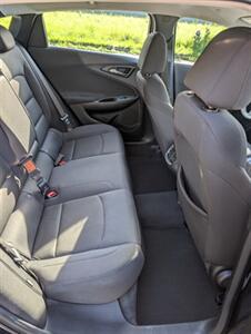 2023 Chevrolet Malibu LT - Photo 15 - Smithfield, NC 27577