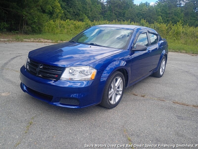 2014 Dodge Avenger SE's photo
