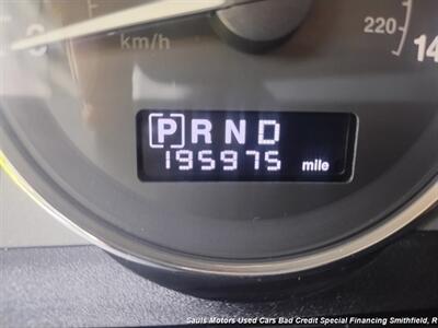 2009 Jeep Grand Cherokee Overland   - Photo 11 - Smithfield, NC 27577