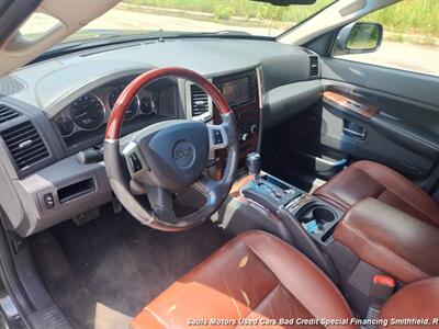 2009 Jeep Grand Cherokee Overland   - Photo 14 - Smithfield, NC 27577