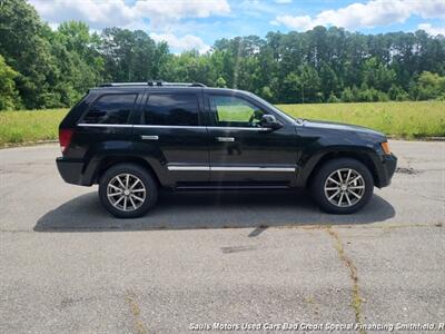 2009 Jeep Grand Cherokee Overland   - Photo 4 - Smithfield, NC 27577