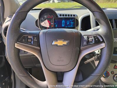 2016 Chevrolet Sonic LT Auto   - Photo 10 - Smithfield, NC 27577