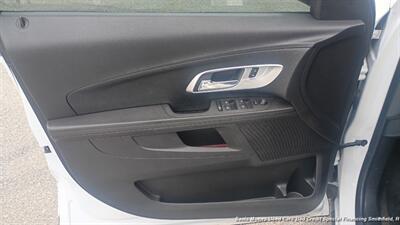 2017 Chevrolet Equinox LT - Photo 9 - Smithfield, NC 27577
