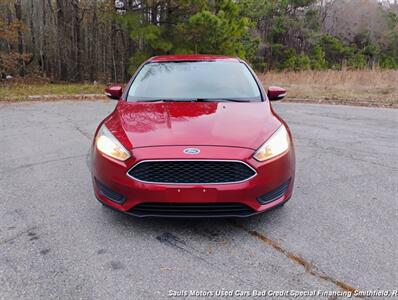 2017 Ford Focus SE   - Photo 2 - Smithfield, NC 27577