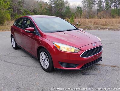 2017 Ford Focus SE   - Photo 3 - Smithfield, NC 27577