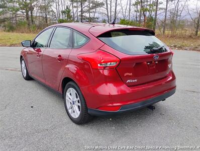 2017 Ford Focus SE   - Photo 7 - Smithfield, NC 27577