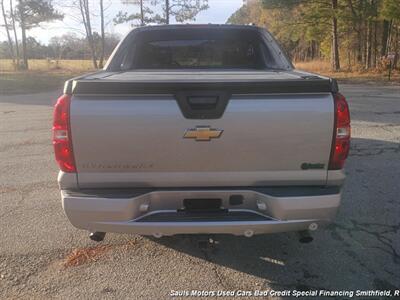 2008 Chevrolet Avalanche LT   - Photo 6 - Smithfield, NC 27577