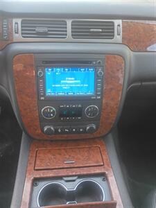 2008 Chevrolet Avalanche LT   - Photo 12 - Smithfield, NC 27577