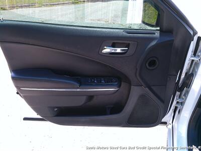 2012 Dodge Charger Police   - Photo 9 - Smithfield, NC 27577