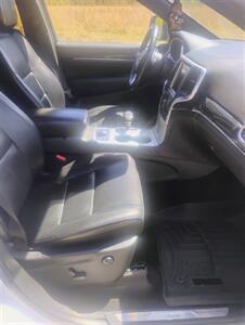 2015 Jeep Grand Cherokee Overland   - Photo 16 - Smithfield, NC 27577