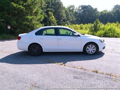 2012 Volkswagen Jetta SE PZEV - Photo 4 - Smithfield, NC 27577
