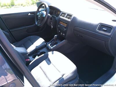 2012 Volkswagen Jetta SE PZEV - Photo 17 - Smithfield, NC 27577
