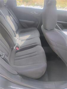 2015 Chrysler 200 Limited - Photo 13 - Smithfield, NC 27577