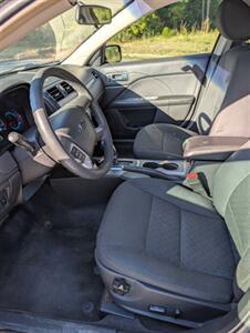 2012 Ford Fusion SE   - Photo 12 - Smithfield, NC 27577