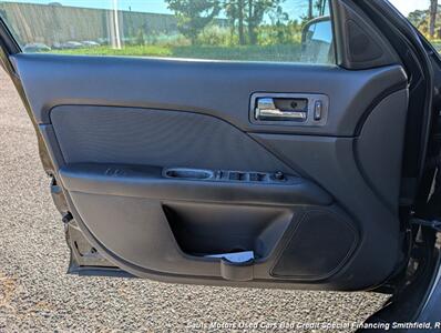 2012 Ford Fusion SE   - Photo 9 - Smithfield, NC 27577