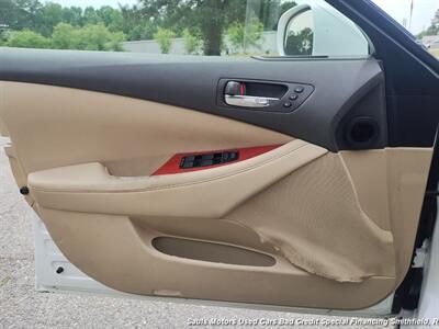 2009 Lexus ES   - Photo 9 - Smithfield, NC 27577