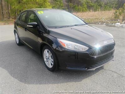 2017 Ford Focus SE - Photo 3 - Smithfield, NC 27577