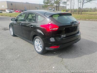 2017 Ford Focus SE - Photo 7 - Smithfield, NC 27577