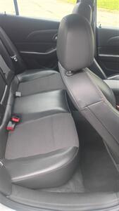 2015 Chevrolet Malibu LT - Photo 16 - Smithfield, NC 27577