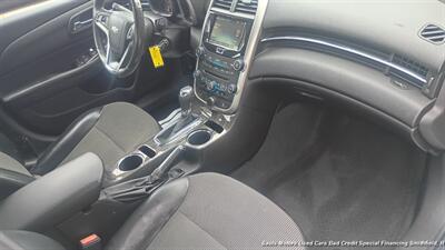 2015 Chevrolet Malibu LT - Photo 18 - Smithfield, NC 27577