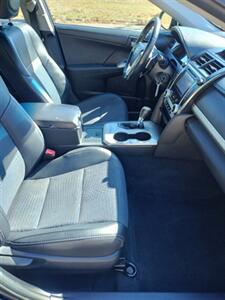 2012 Toyota Camry SE   - Photo 16 - Smithfield, NC 27577