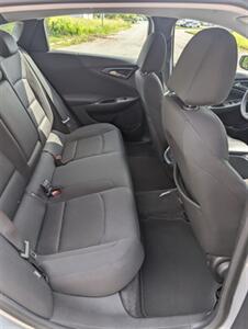 2022 Chevrolet Malibu LT   - Photo 16 - Smithfield, NC 27577