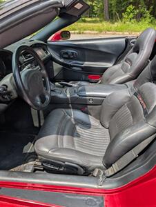 2004 Chevrolet Corvette - Photo 13 - Smithfield, NC 27577