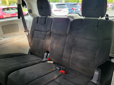 2019 Dodge Grand Caravan SE   - Photo 9 - Fortuna, CA 95540