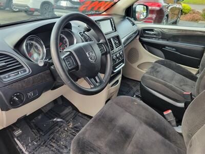 2019 Dodge Grand Caravan SE   - Photo 7 - Fortuna, CA 95540