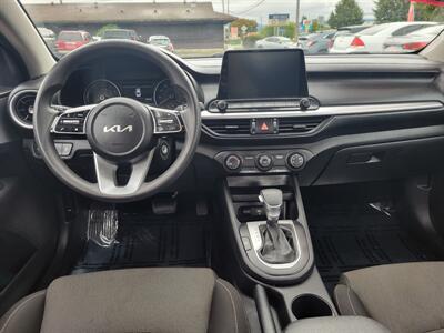 2022 Kia Forte LXS - Photo 6 - Fortuna, CA 95540