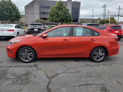 2022 Kia Forte LXS - Photo 4 - Fortuna, CA 95540