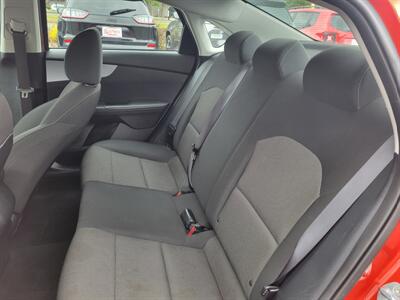 2022 Kia Forte LXS - Photo 8 - Fortuna, CA 95540