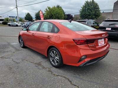 2022 Kia Forte LXS - Photo 11 - Fortuna, CA 95540