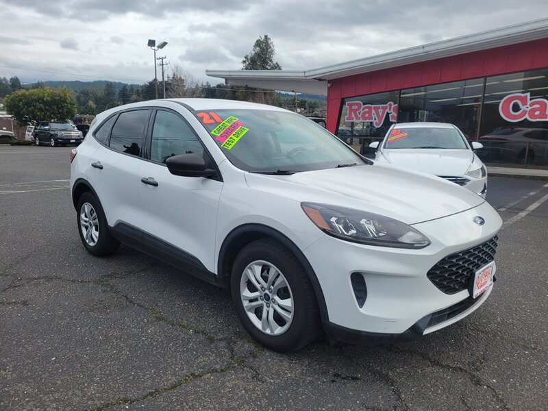2021 Ford Escape S   - Photo 1 - Fortuna, CA 95540