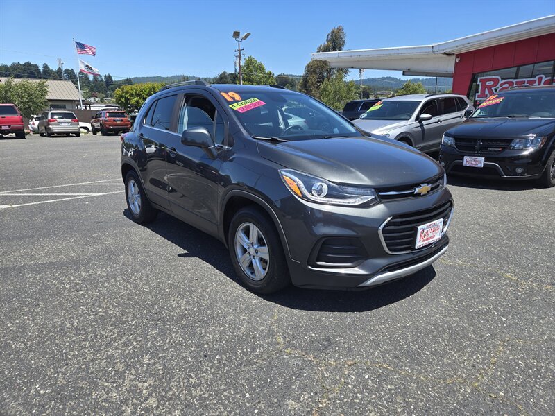 2019 Chevrolet Trax LT - Photo 1 - Fortuna, CA 95540