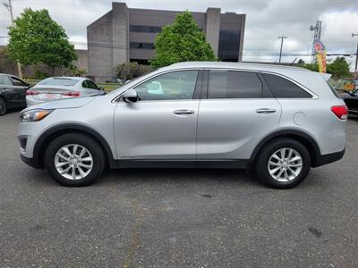 2017 Kia Sorento LX V6 - Photo 4 - Fortuna, CA 95540