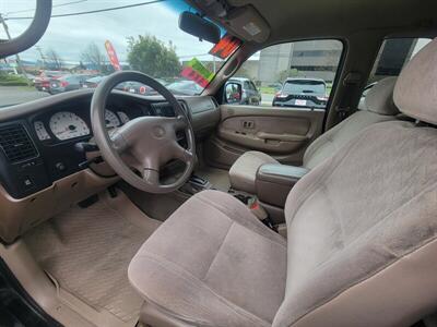 2004 Toyota Tacoma   - Photo 7 - Fortuna, CA 95540