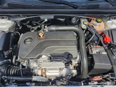 2020 Chevrolet Malibu LT   - Photo 5 - Fortuna, CA 95540