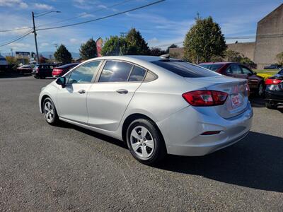 2018 Chevrolet Cruze LS Auto   - Photo 11 - Fortuna, CA 95540