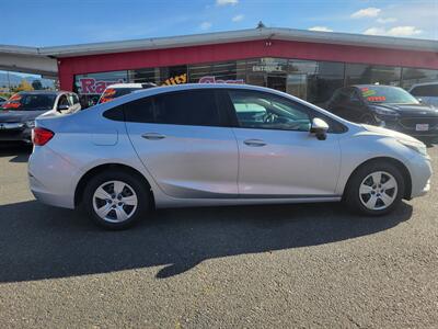 2018 Chevrolet Cruze LS Auto   - Photo 10 - Fortuna, CA 95540