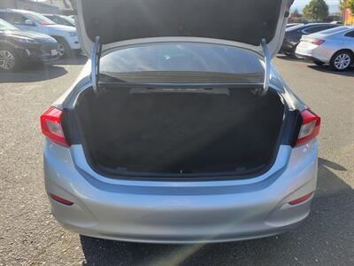 2018 Chevrolet Cruze LS Auto   - Photo 9 - Fortuna, CA 95540