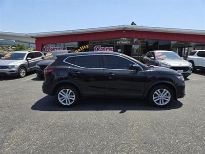2020 Nissan Rogue Sport S   - Photo 13 - Fortuna, CA 95540
