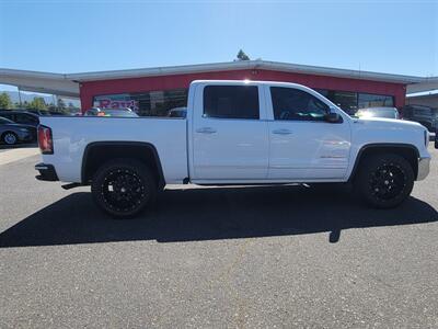 2017 GMC Sierra 1500 SLT - Photo 9 - Fortuna, CA 95540