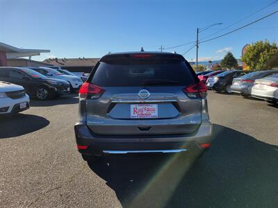 2017 Nissan Rogue SL   - Photo 12 - Fortuna, CA 95540