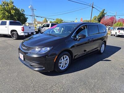 2017 Chrysler Pacifica LX   - Photo 3 - Fortuna, CA 95540