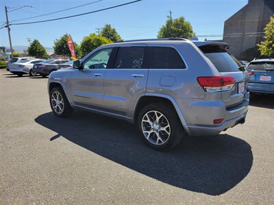 2020 Jeep Grand Cherokee Overland   - Photo 11 - Fortuna, CA 95540