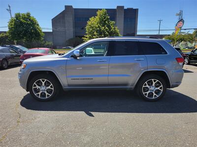 2020 Jeep Grand Cherokee Overland   - Photo 4 - Fortuna, CA 95540